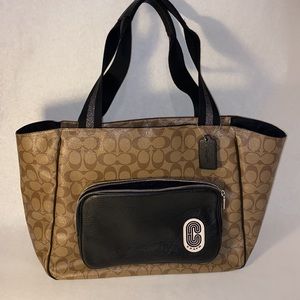 Coach tote C2022-1708 signature tan and black
